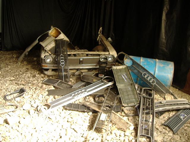 Autofriedhof - 163.JPG - Historischer Autofriedhof,    Gürbetal (CH)